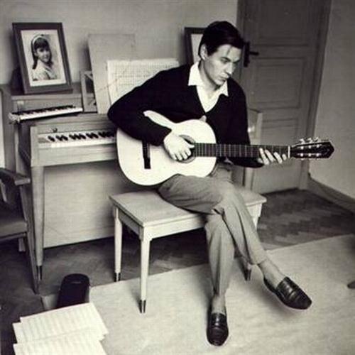 Easily Download Antonio Carlos Jobim Printable PDF piano music notes, guitar tabs for  Guitar Ensemble. Transpose or transcribe this score in no time - Learn how to play song progression.